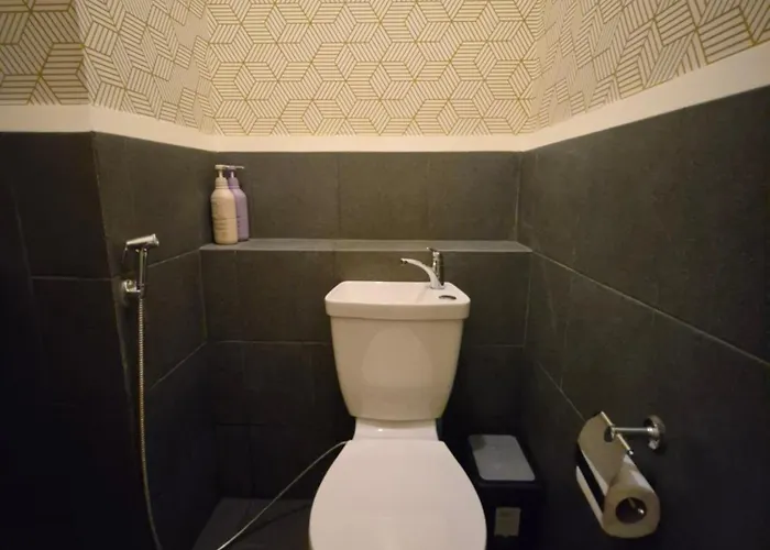 The Minimalist Studio 2818 At Urban Deca Cubao